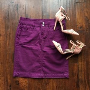 🌴SUMMER SALE!🌴 Bright Fuchsia Skirt with Pockets